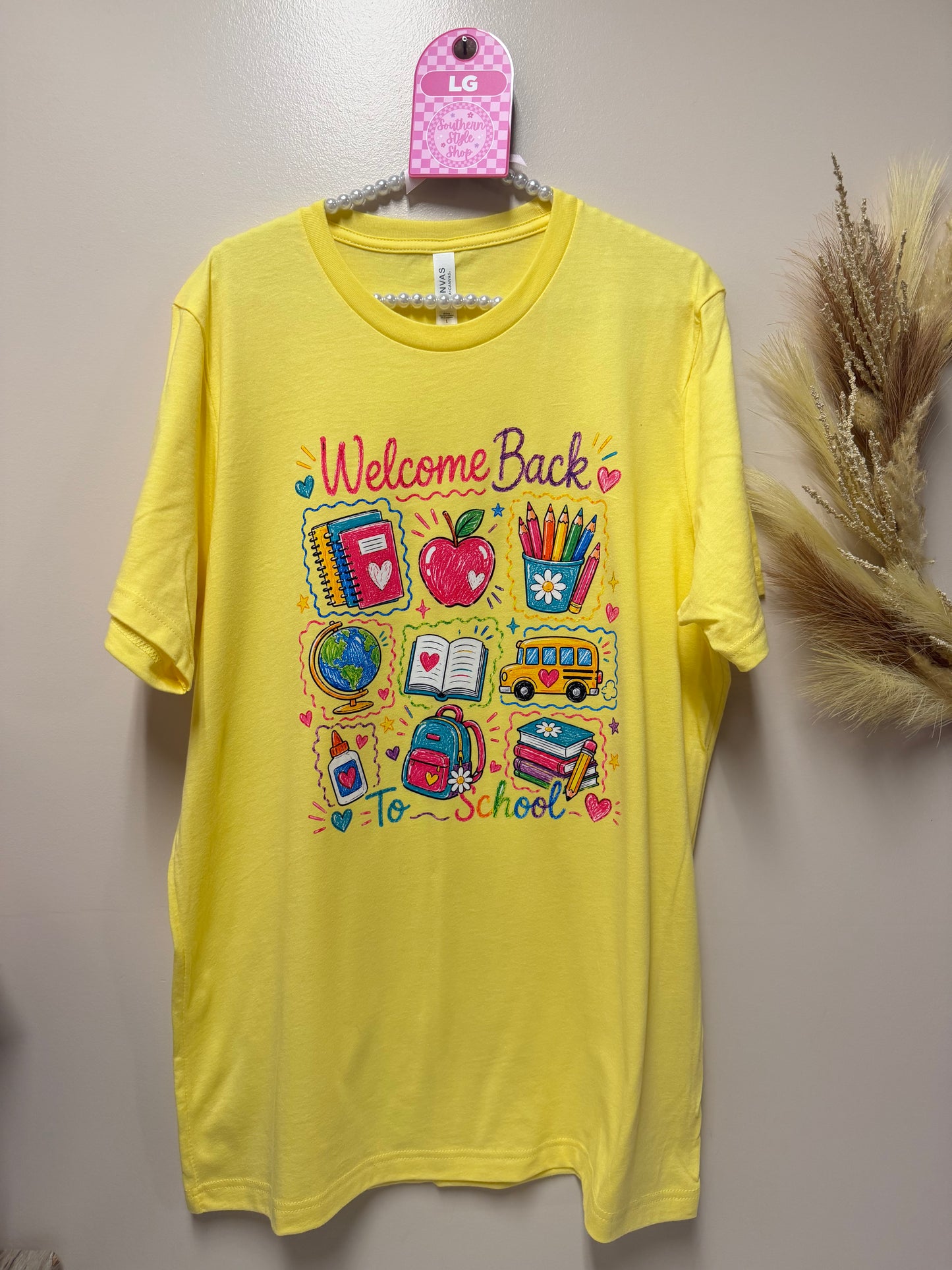 Adult large welcome back tshirt