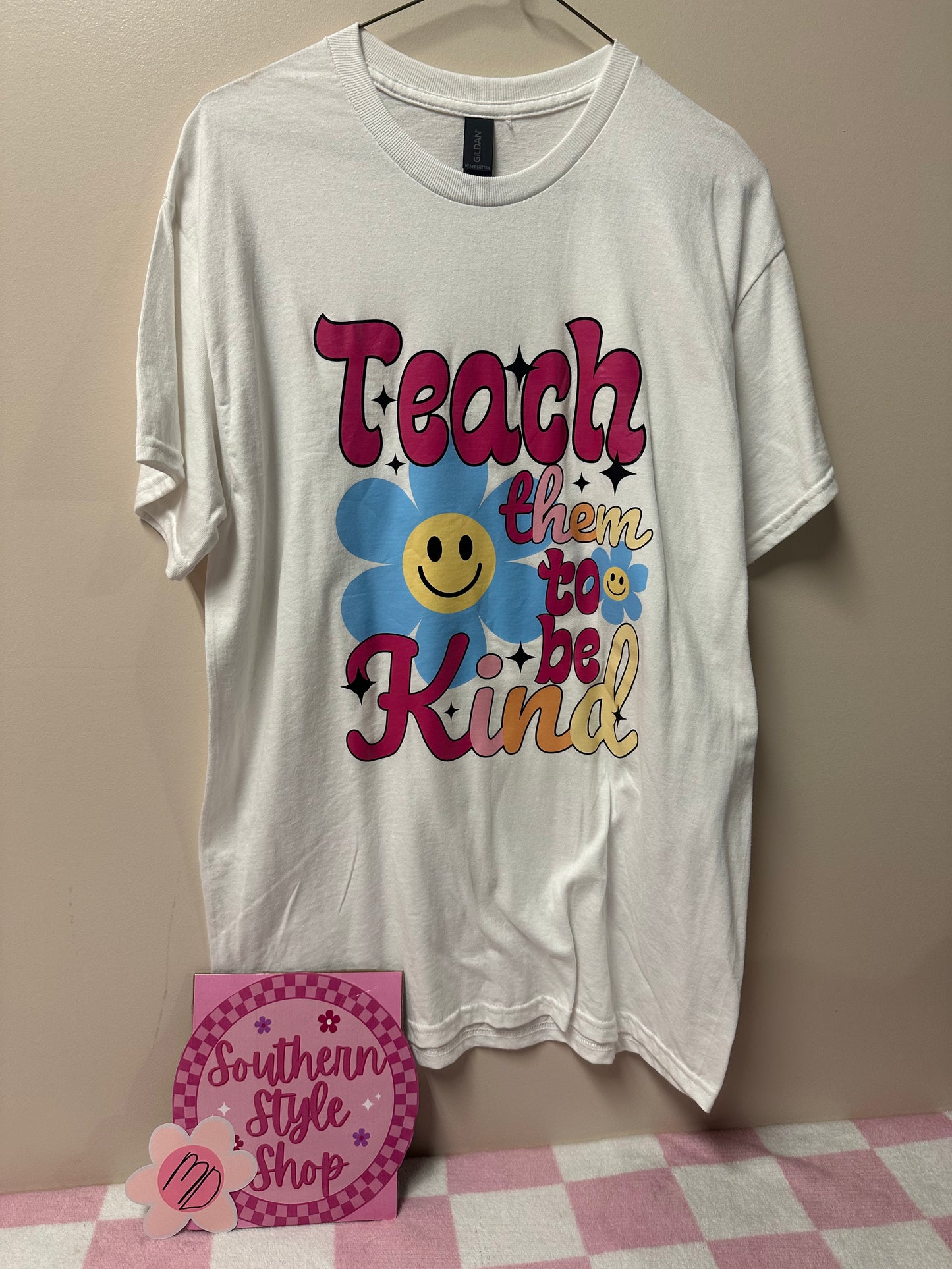Adult medium teach to be kind tshirt