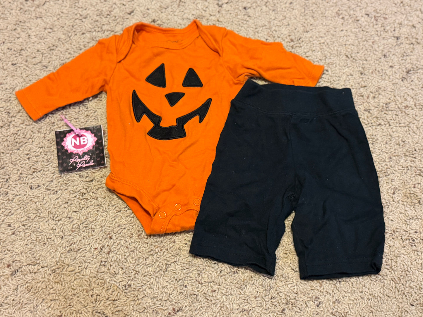 Newborn pumpkin outfit