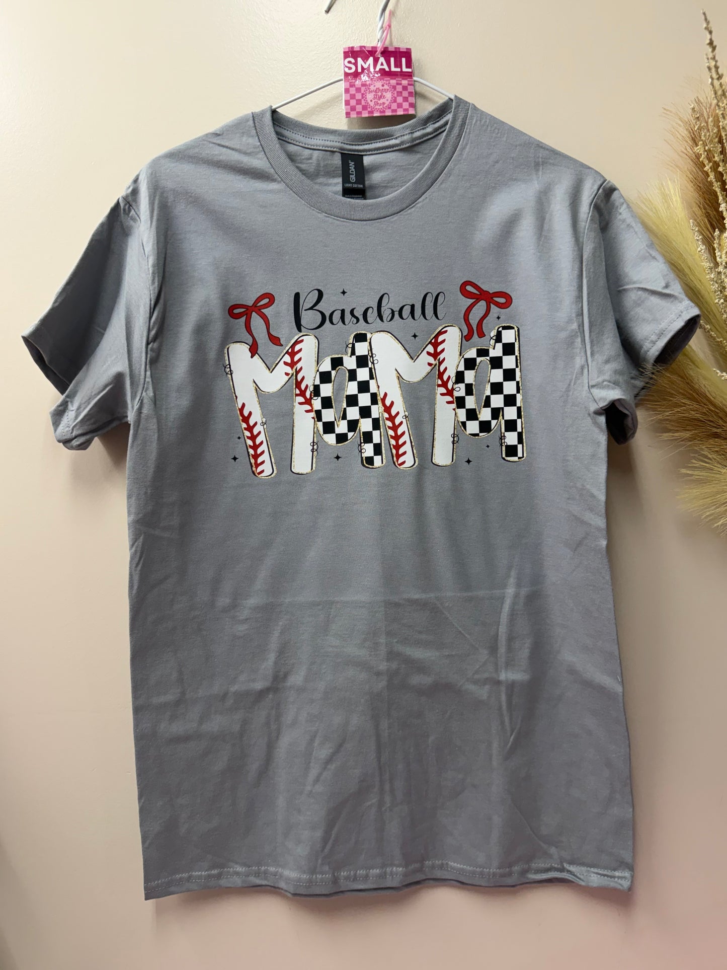 Adult medium baseball mama tshirt