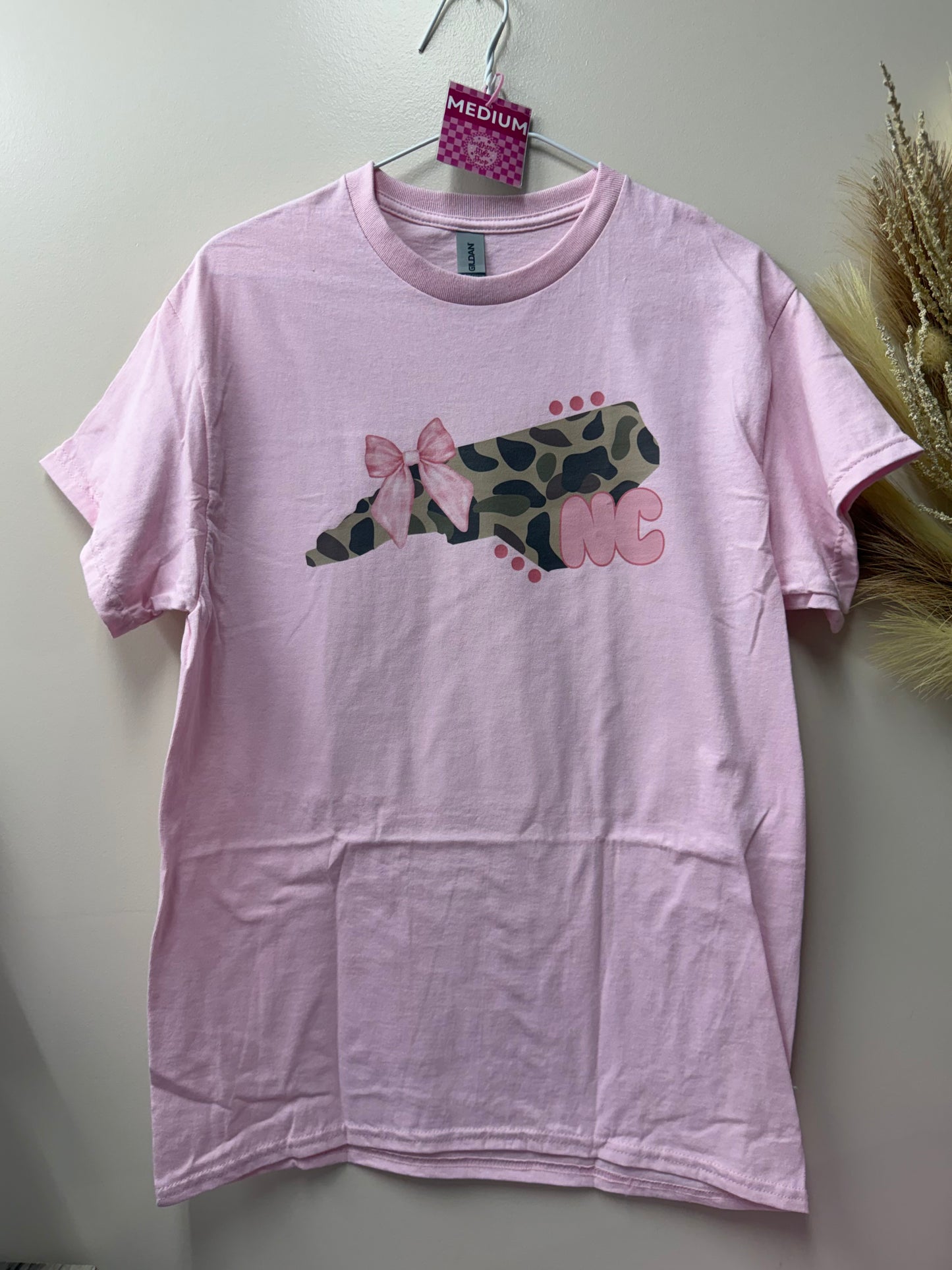 Adult medium camo NC tshirt