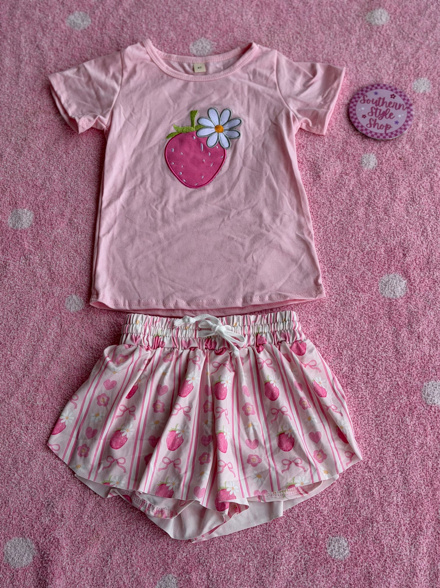 Strawberry Coquette Shorts Set - 4T