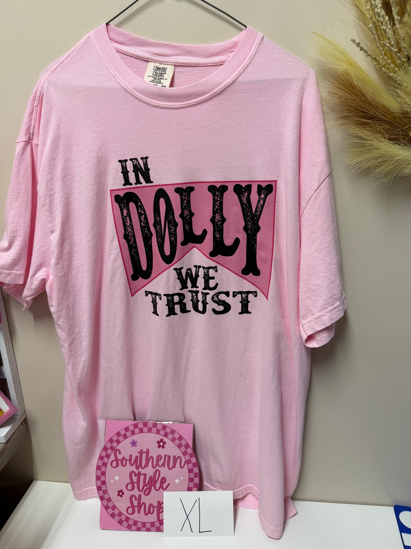Adult xl Dolly tshirt