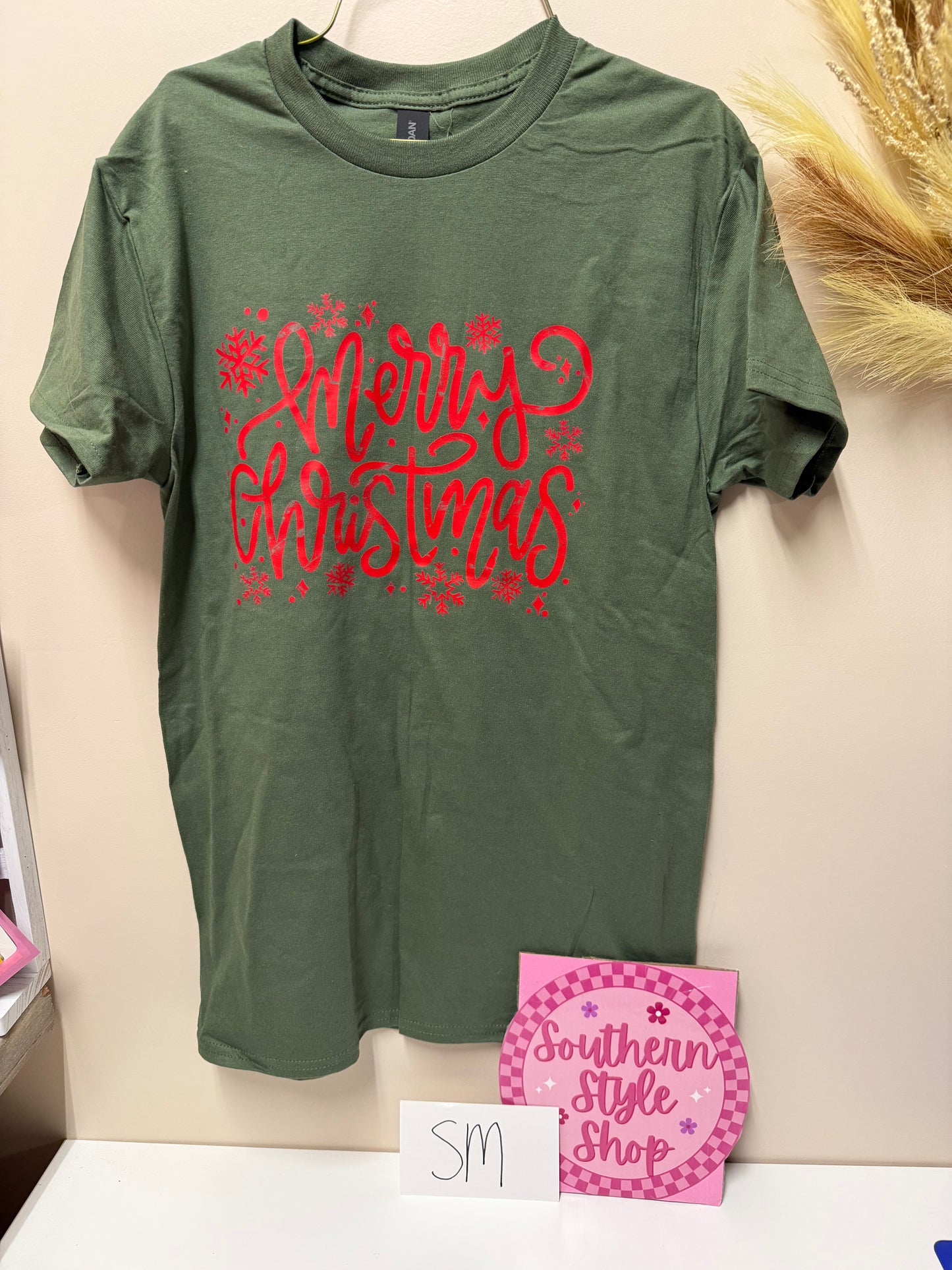 Adult small Merry Christmas tshirt