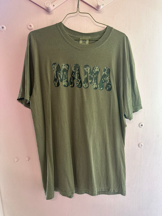 Adult camo mama tshirt