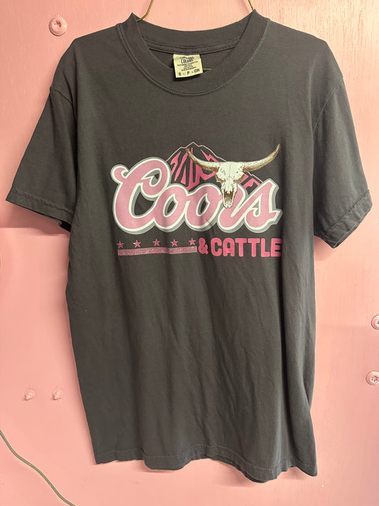 Adult small coors & cattle tshirt