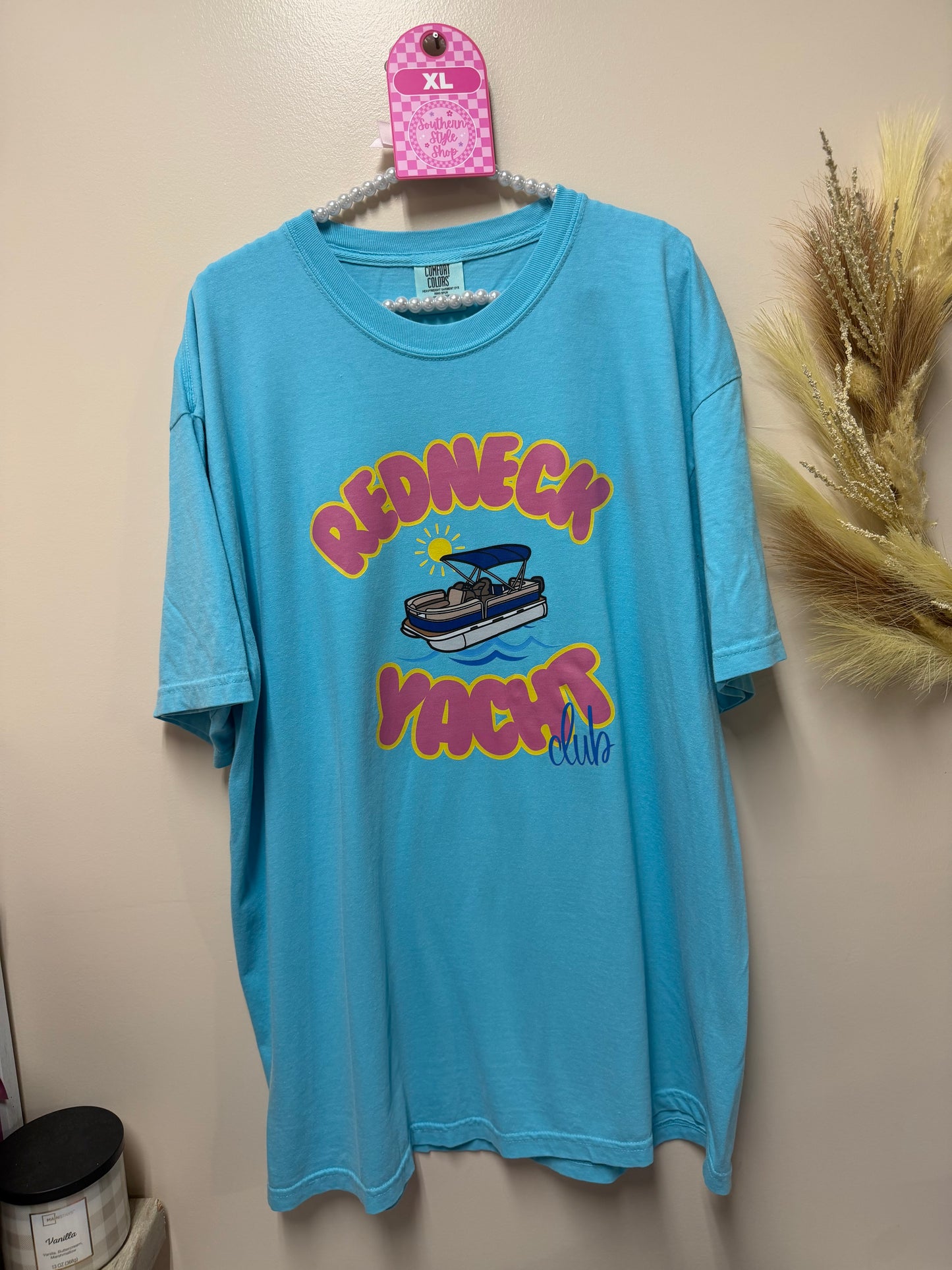 Adult xl redneck yacht tshirt