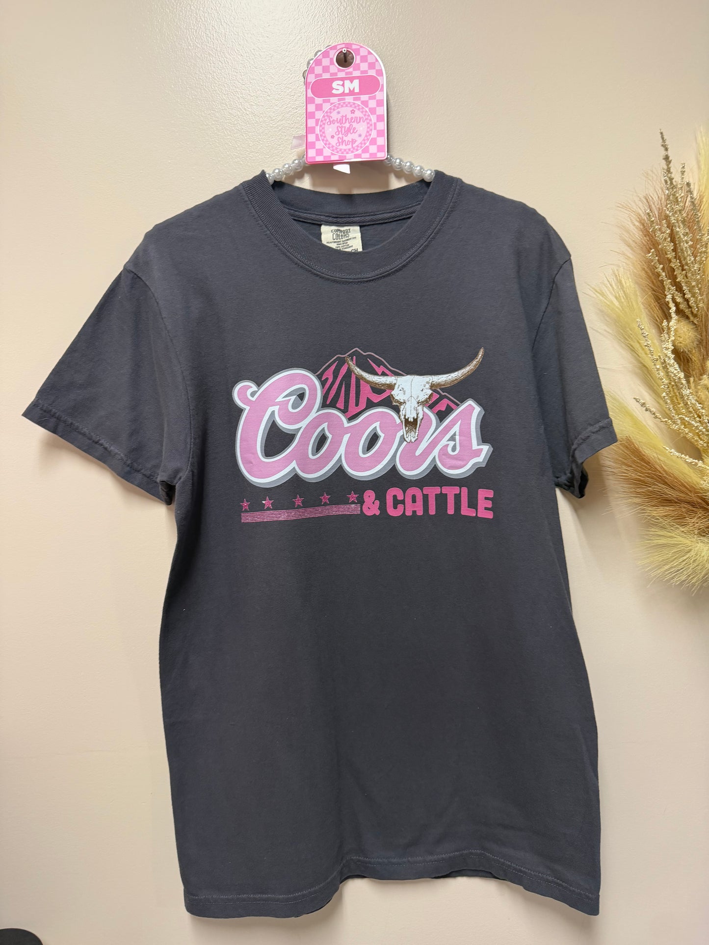 Adult small coors & cattle tshirt