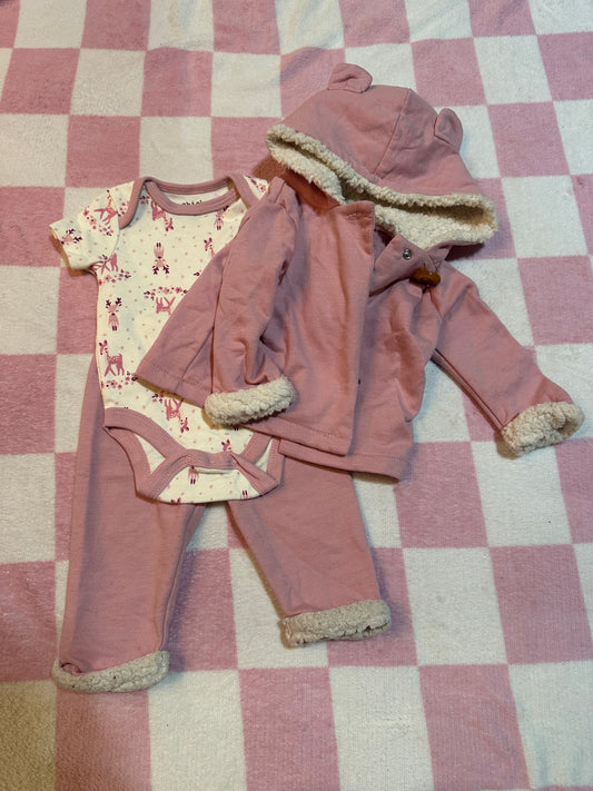 0/3m Deer outfit