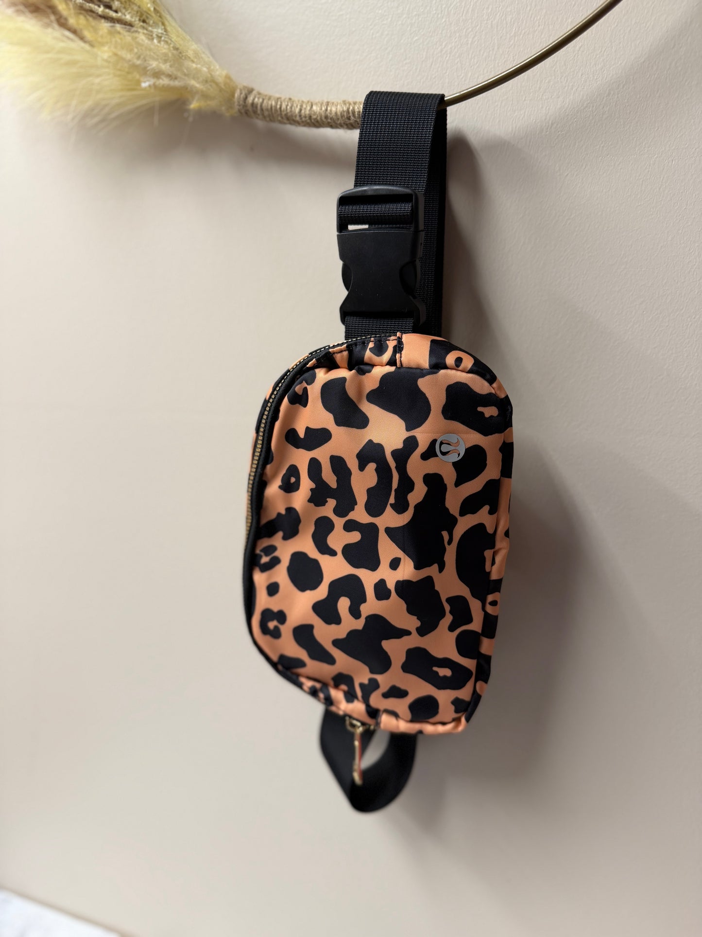 Lululemon Leopard Belt Bag – Leopard Print