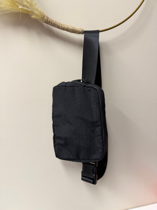 Minimalist Nylon Belt Bag – Black