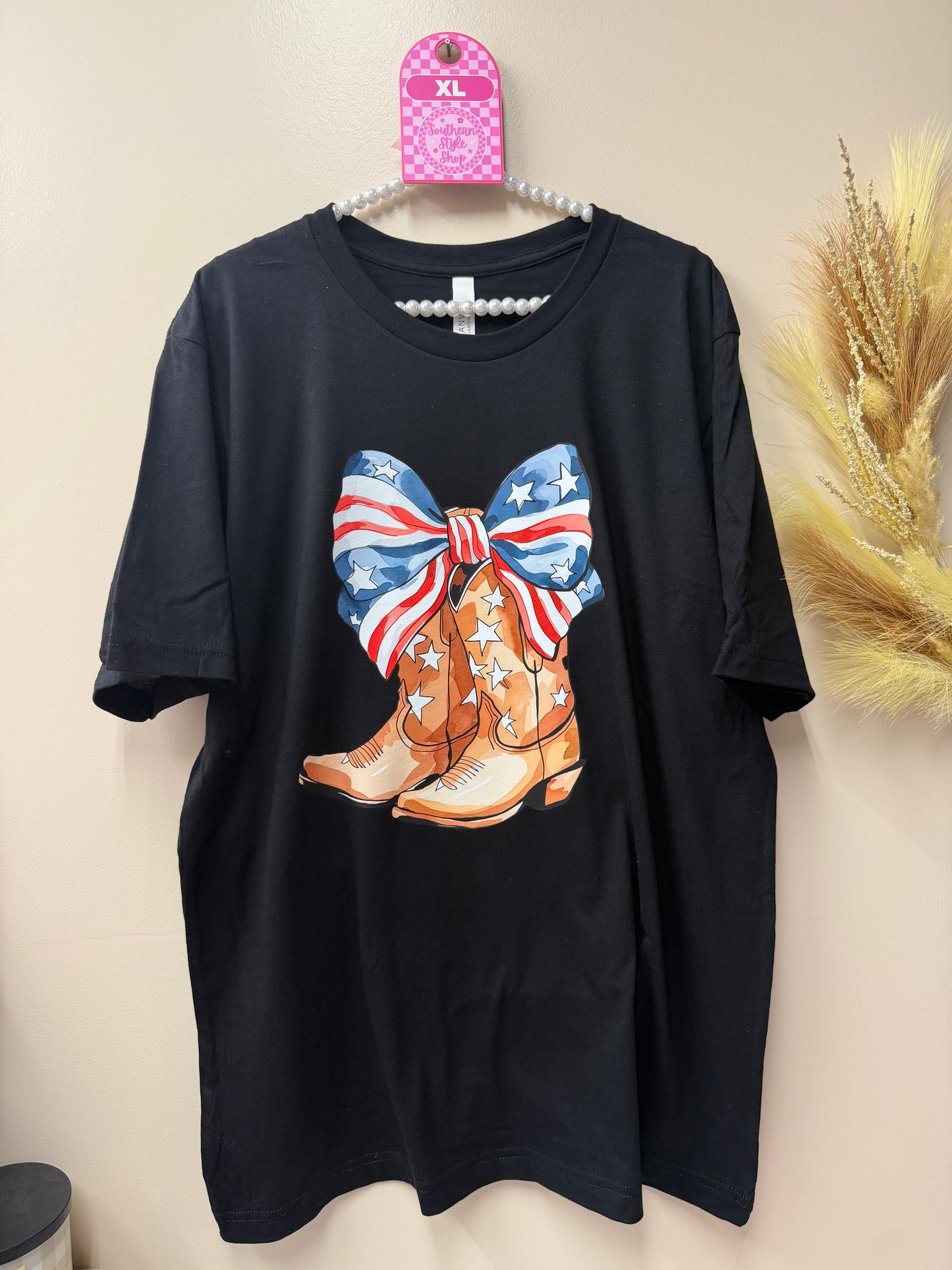 Adult XL boots w/ bow tshirt