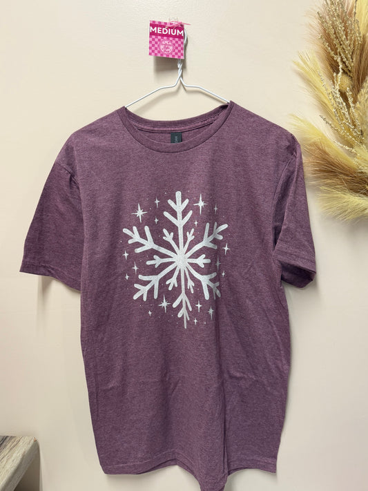 Adult Medium snowflake tshirt