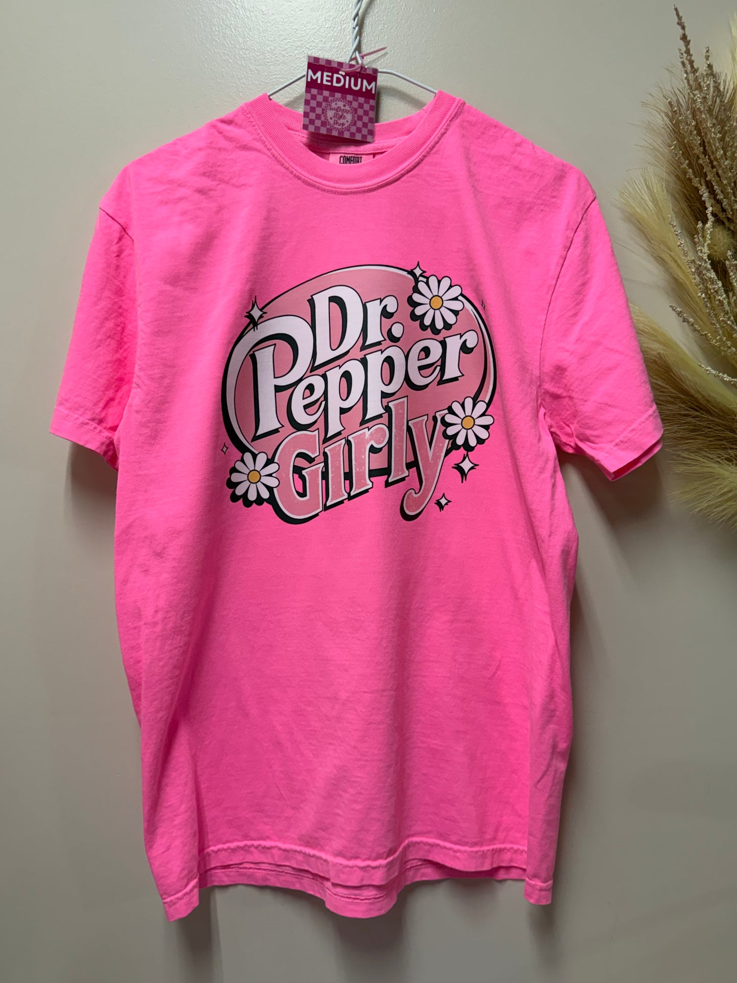 Adult medium Dr Pepper girly tshirt