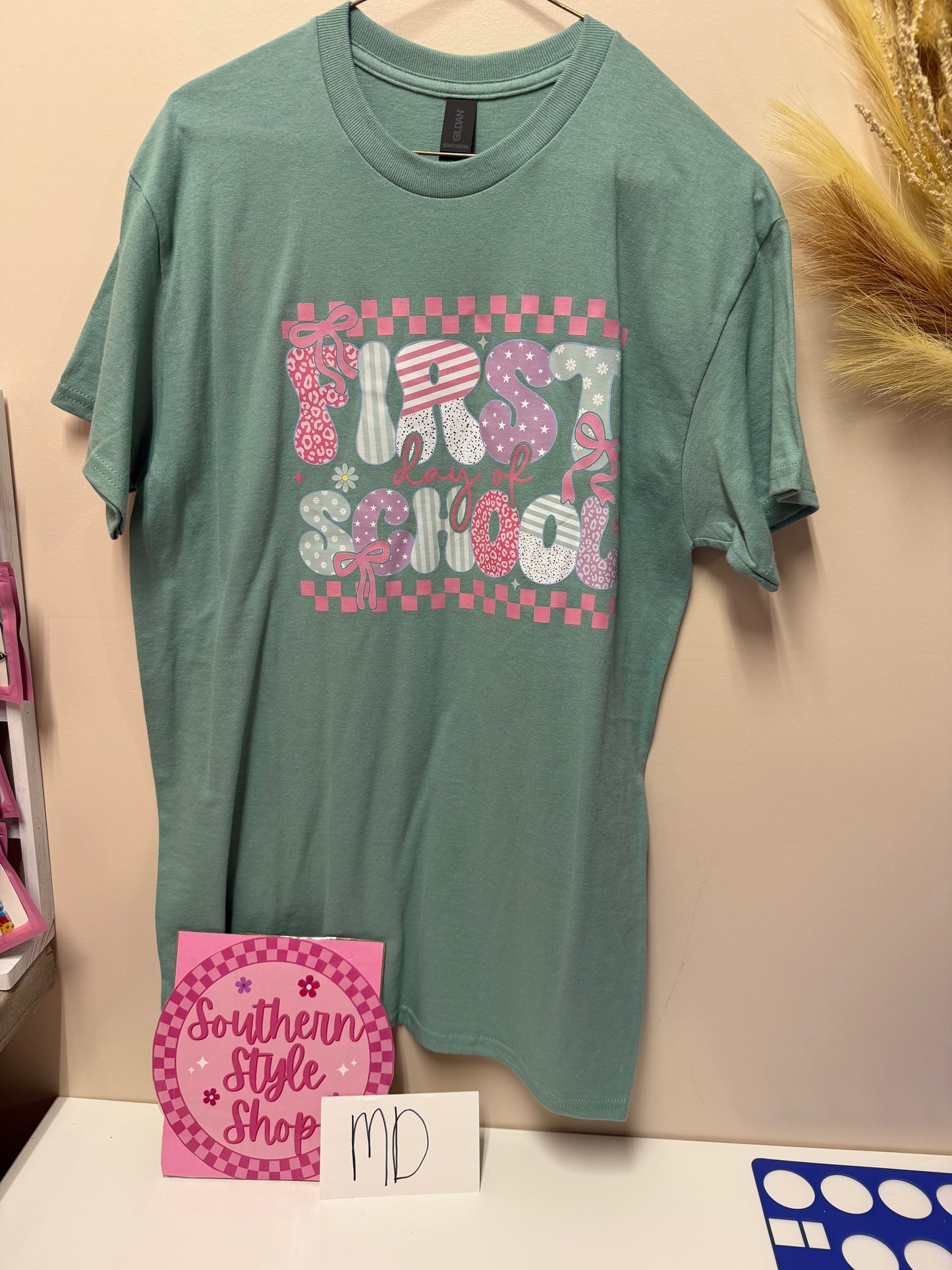 Adult medium first day tshirt