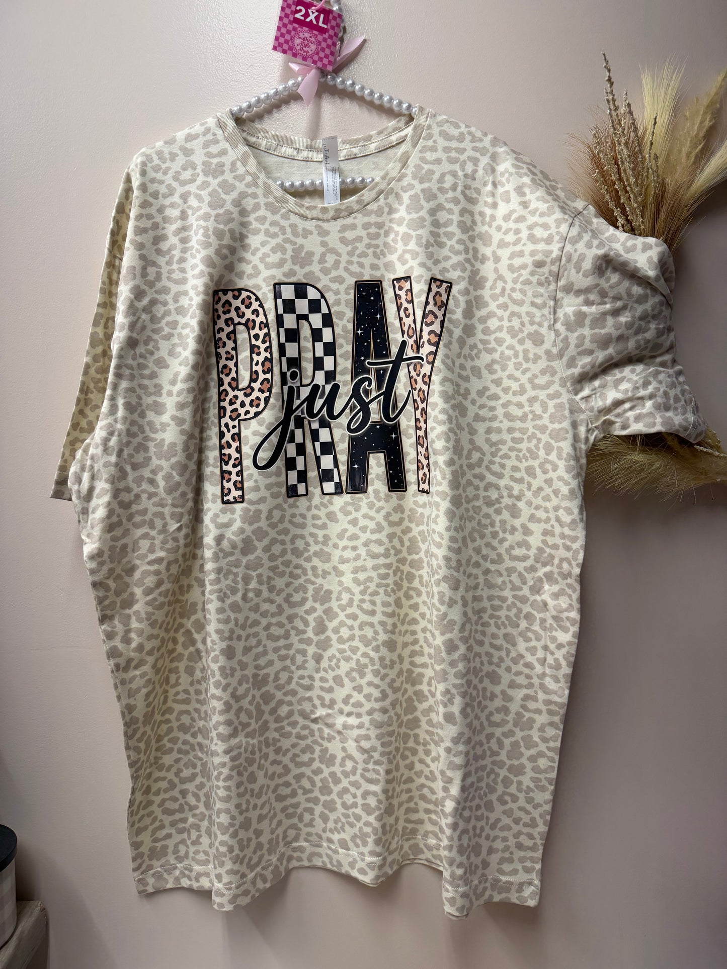 Adult 2xl Just Pray tshirt