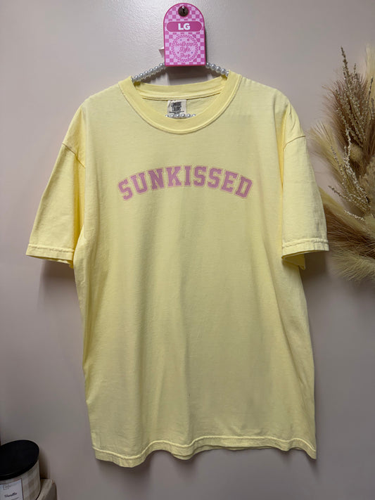 Adult large sunkissed tshirt